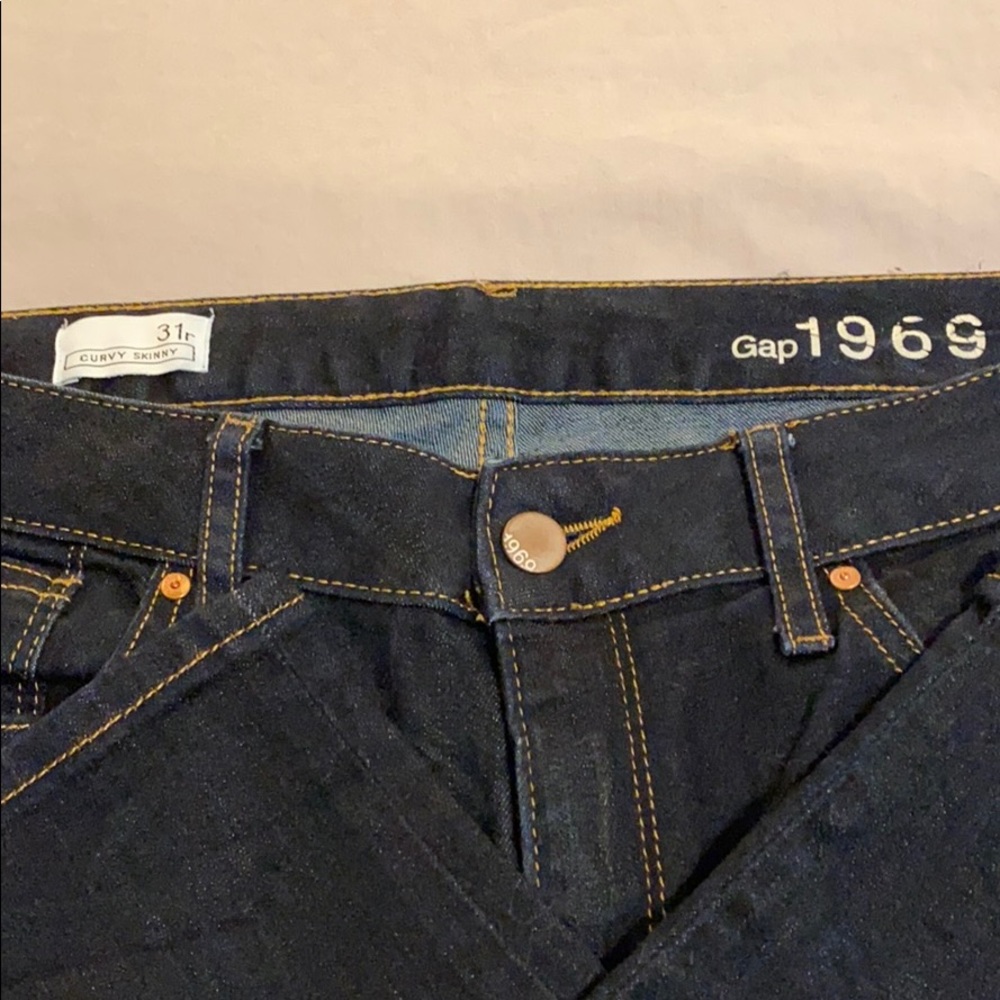 Gap 1969 31 Regular Curvy Skinny Jeans
